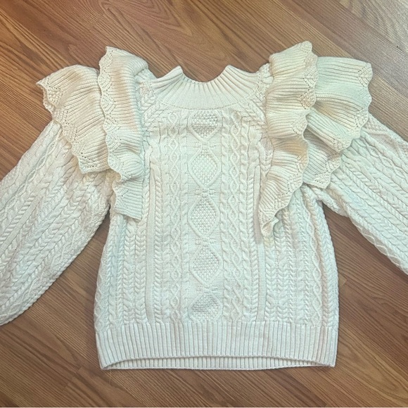 Romantic Ruffled Cable Knit Sweater - Picture 3 of 4